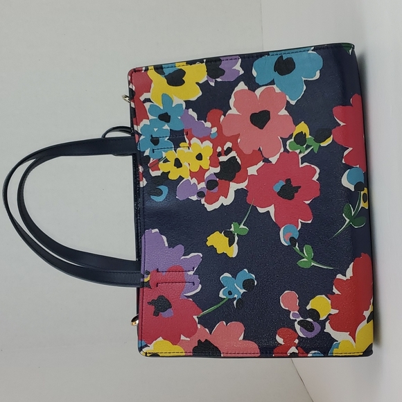 Like New kate spade satchel bag with wallet and dust bag - Picture 3 of 11